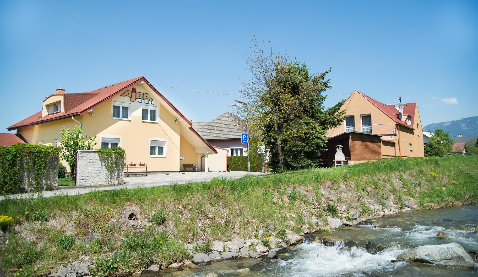 Penzion Ajda Liptovský Mikuláš Exteriör bild